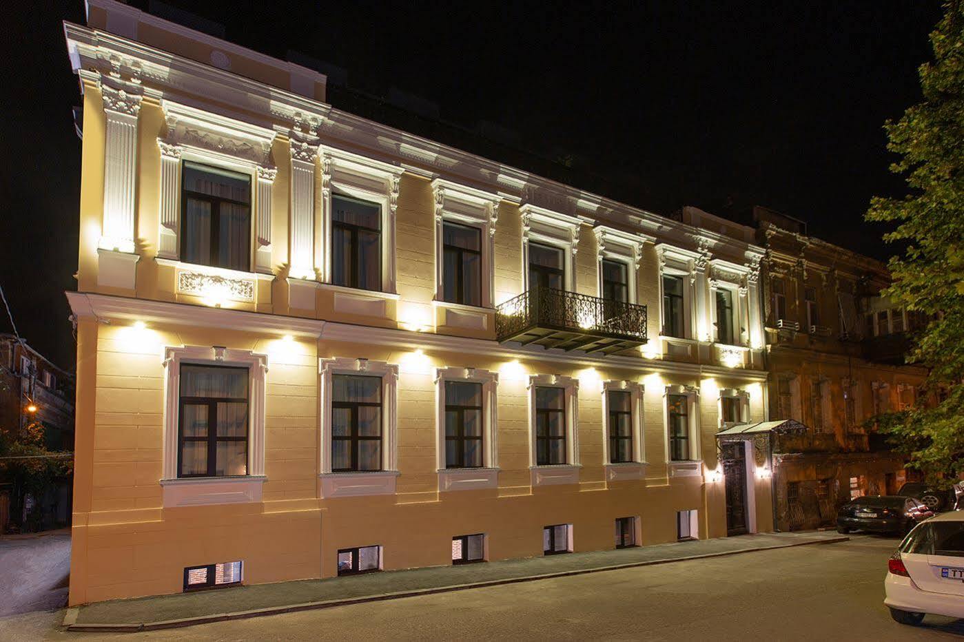 Royal Inn Tbilisi ภายนอก รูปภาพ