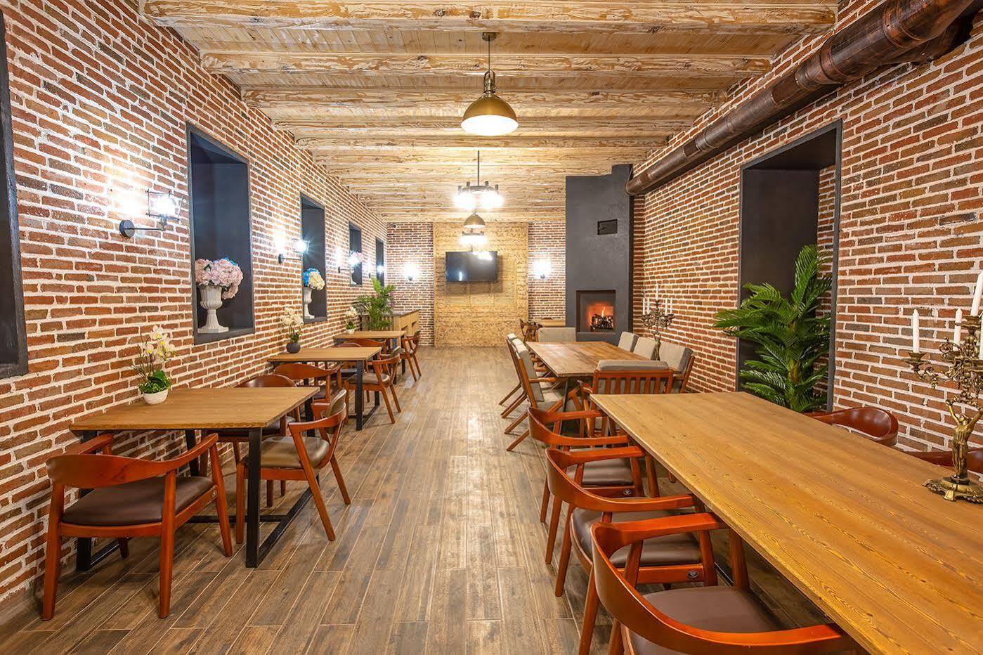 Royal Inn Tbilisi ภายนอก รูปภาพ