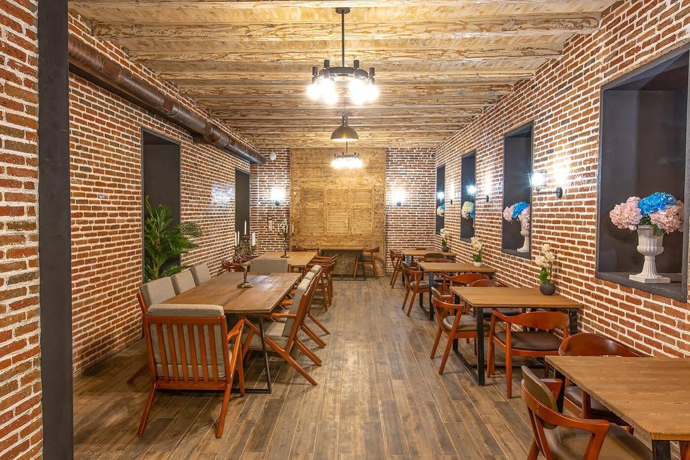 Royal Inn Tbilisi ภายนอก รูปภาพ