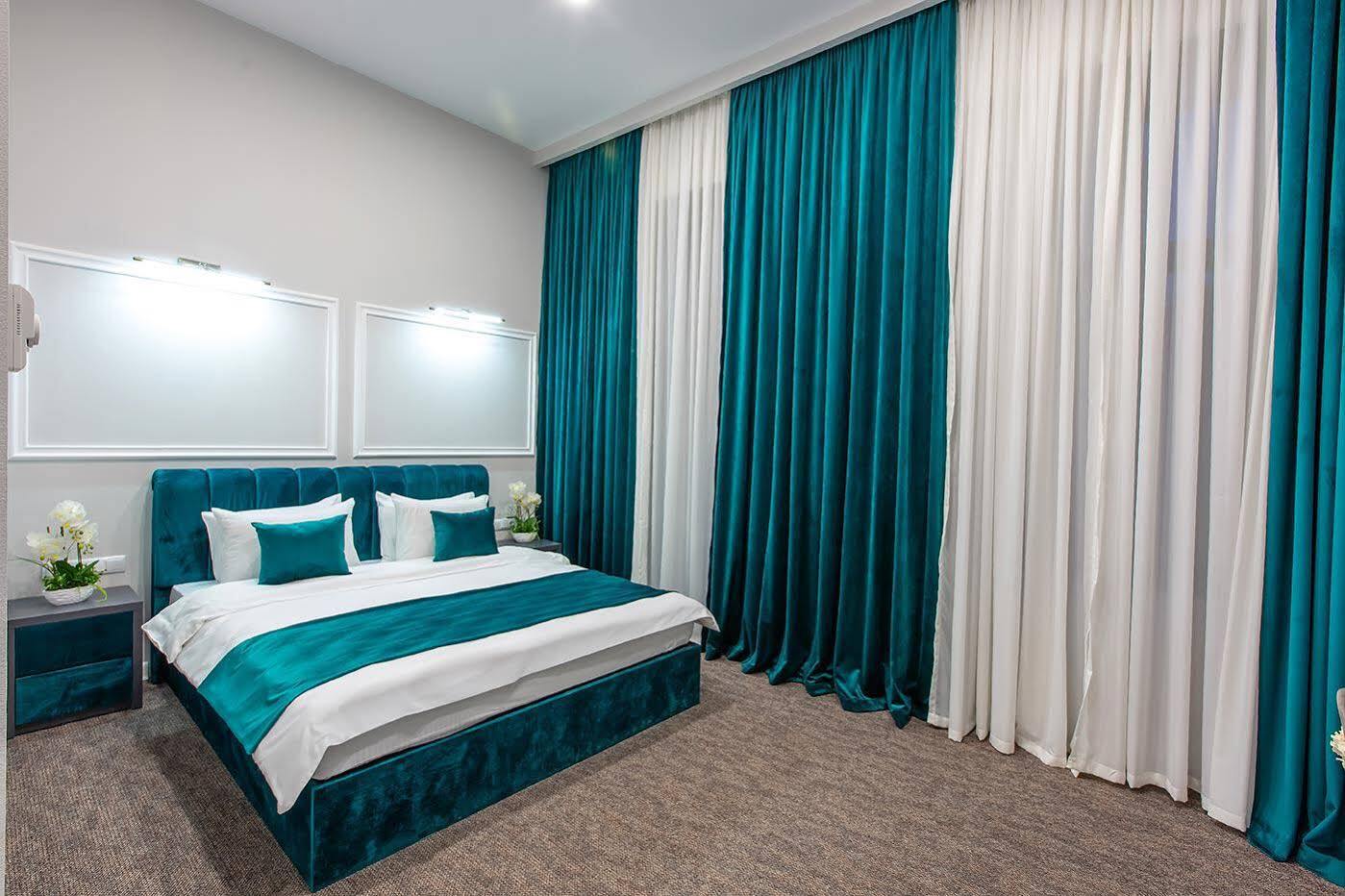 Royal Inn Tbilisi ภายนอก รูปภาพ