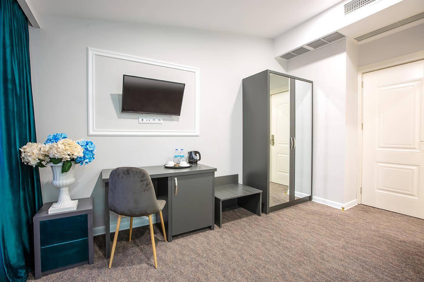 Royal Inn Tbilisi ภายนอก รูปภาพ