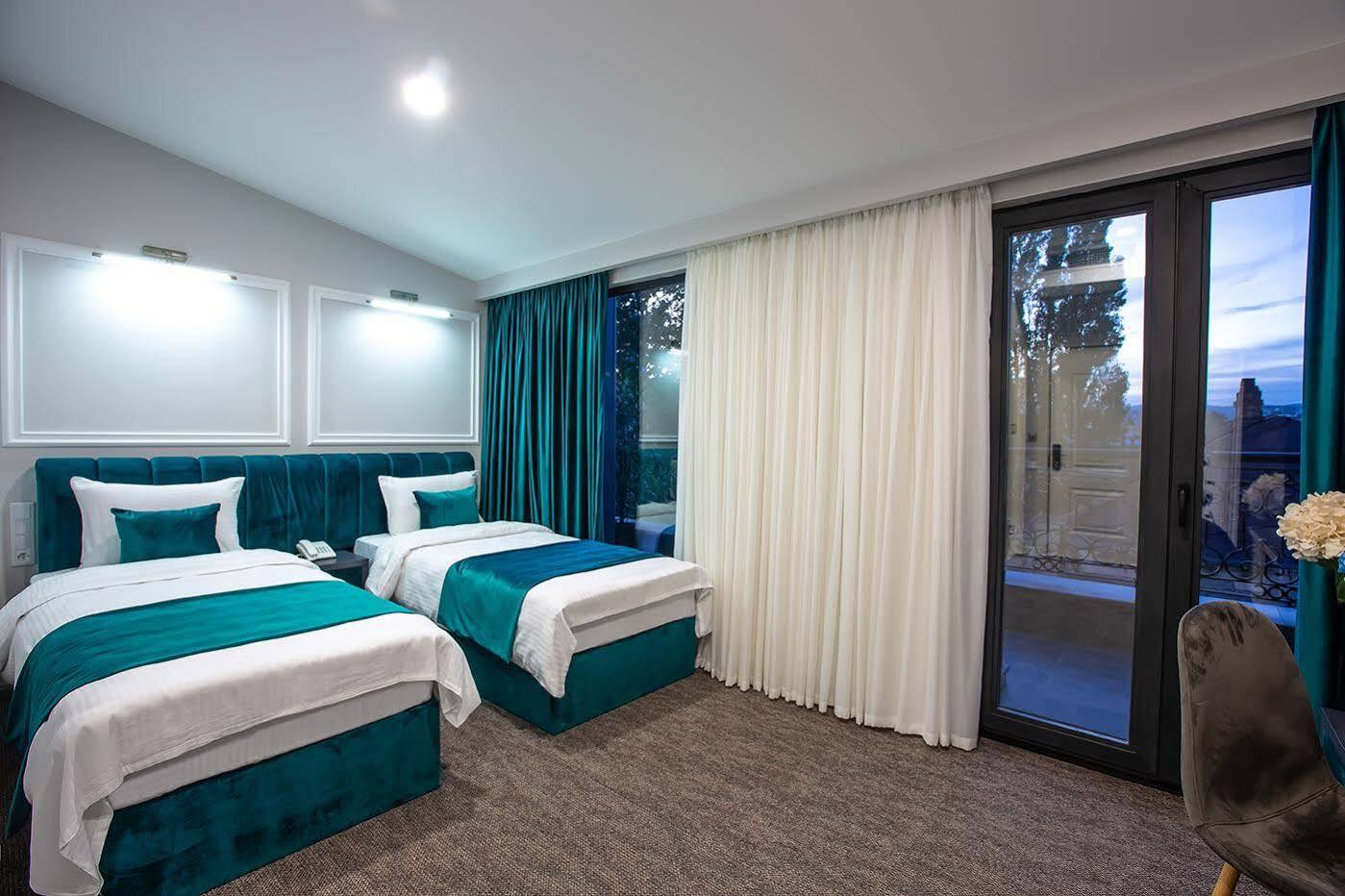 Royal Inn Tbilisi ภายนอก รูปภาพ